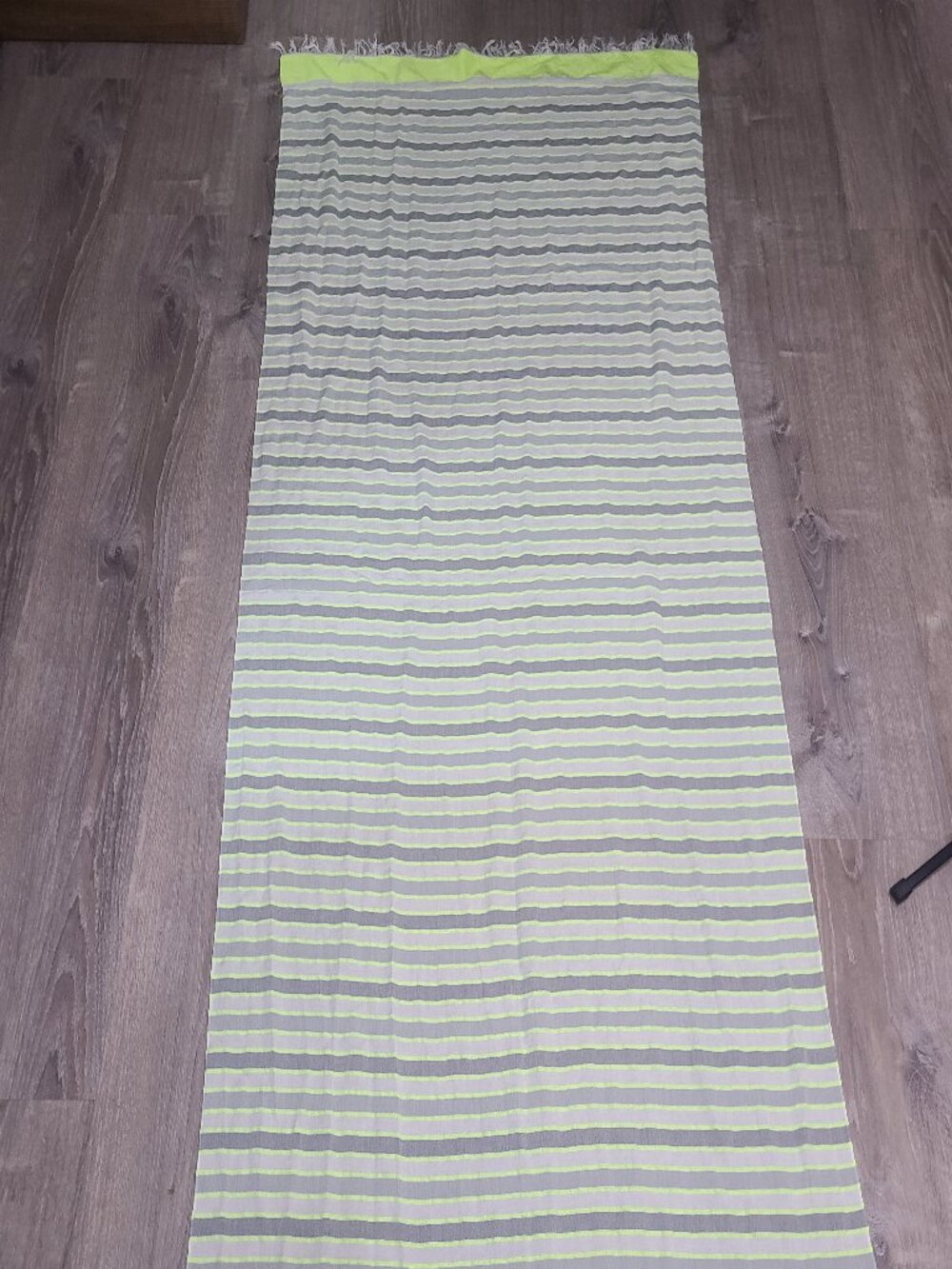 GAP Yellow Gray Off-White Lightweight Scarf Shawl Approx. 76” x 31”